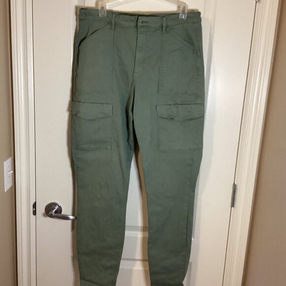 R Jeans Women's The High Rise Cargo Green Pants Size 33 Tall Stretchy Casual - Picture 1 of 11